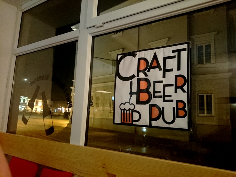 craft beer pub
