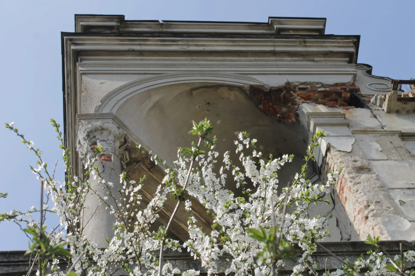 Pałac Karskich we Włostowie