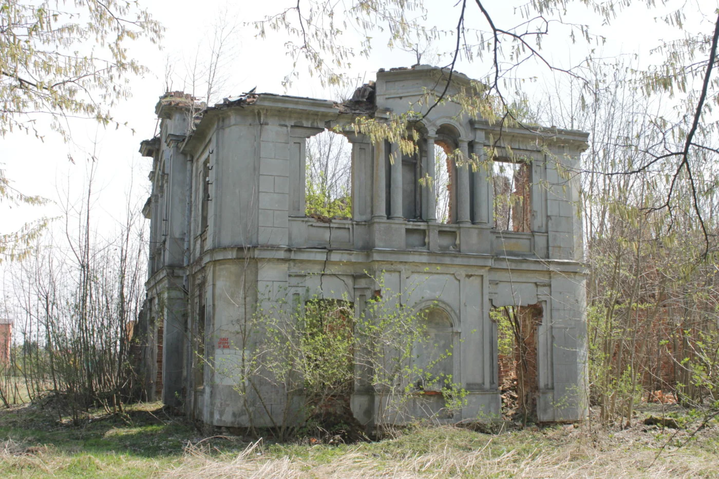 Pałac Karskich we Włostowie