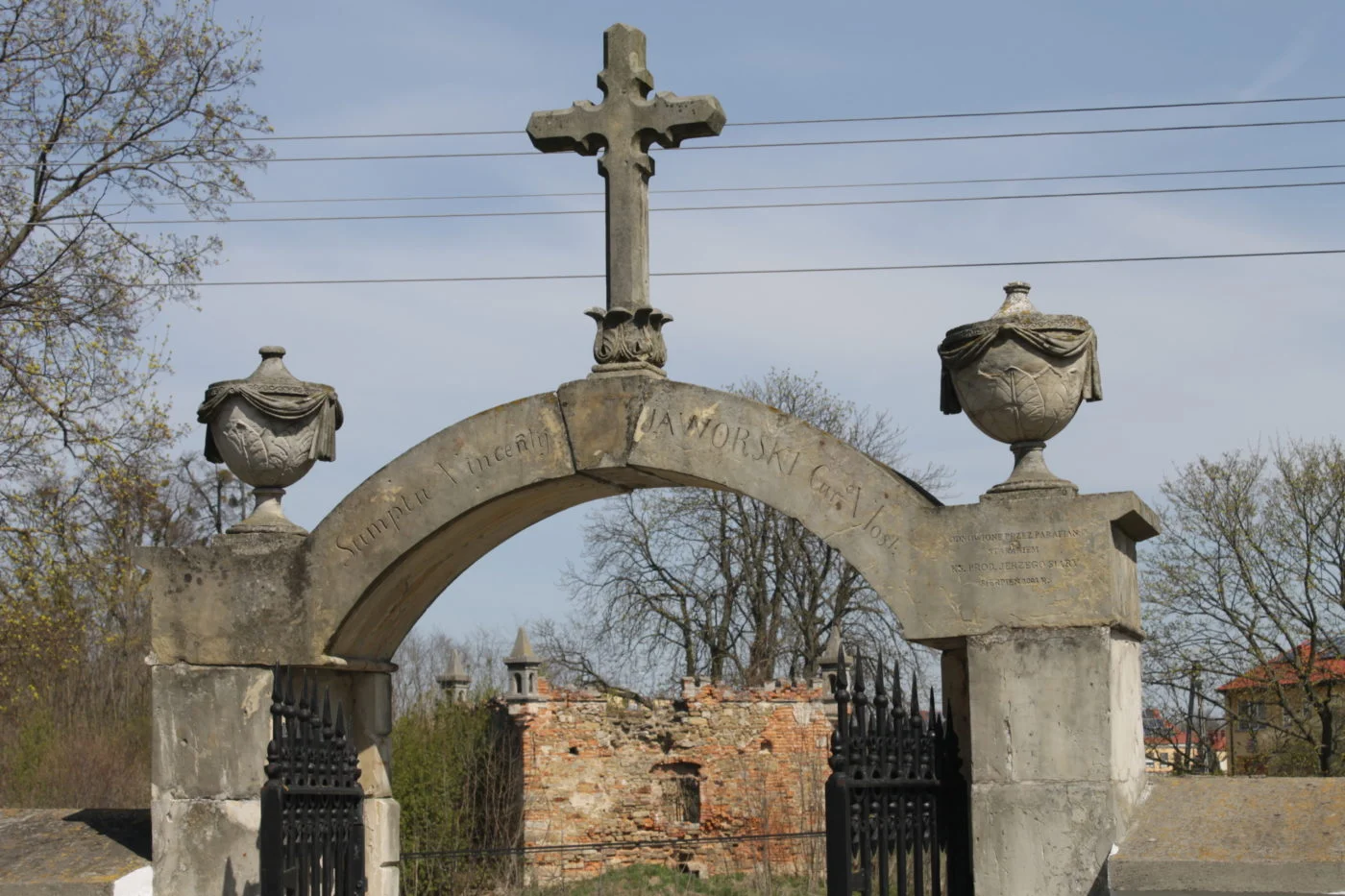 Pałac Karskich we Włostowie
