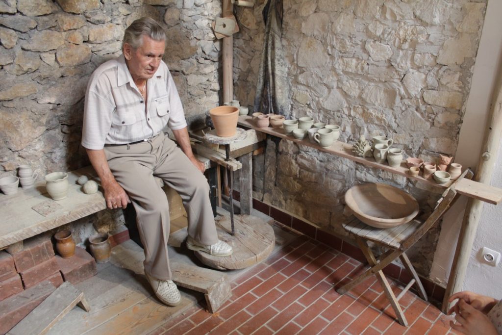 Ośrodek Tradycji Garncarstwa w Chałupkach