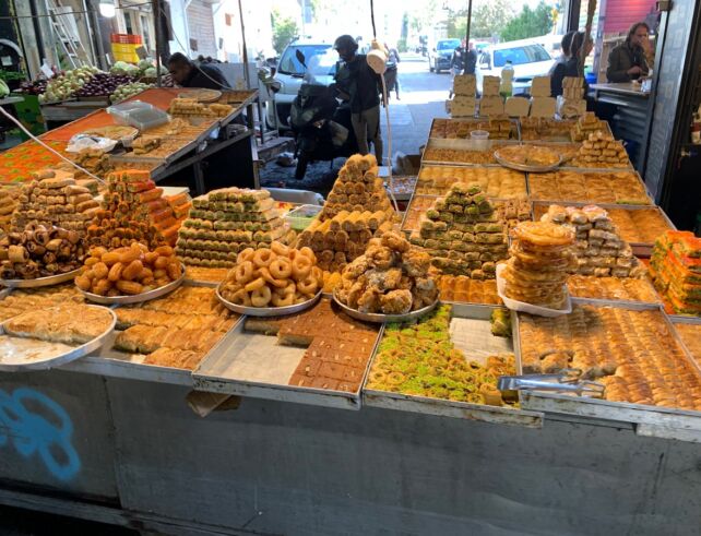 Carmel market - słodkości