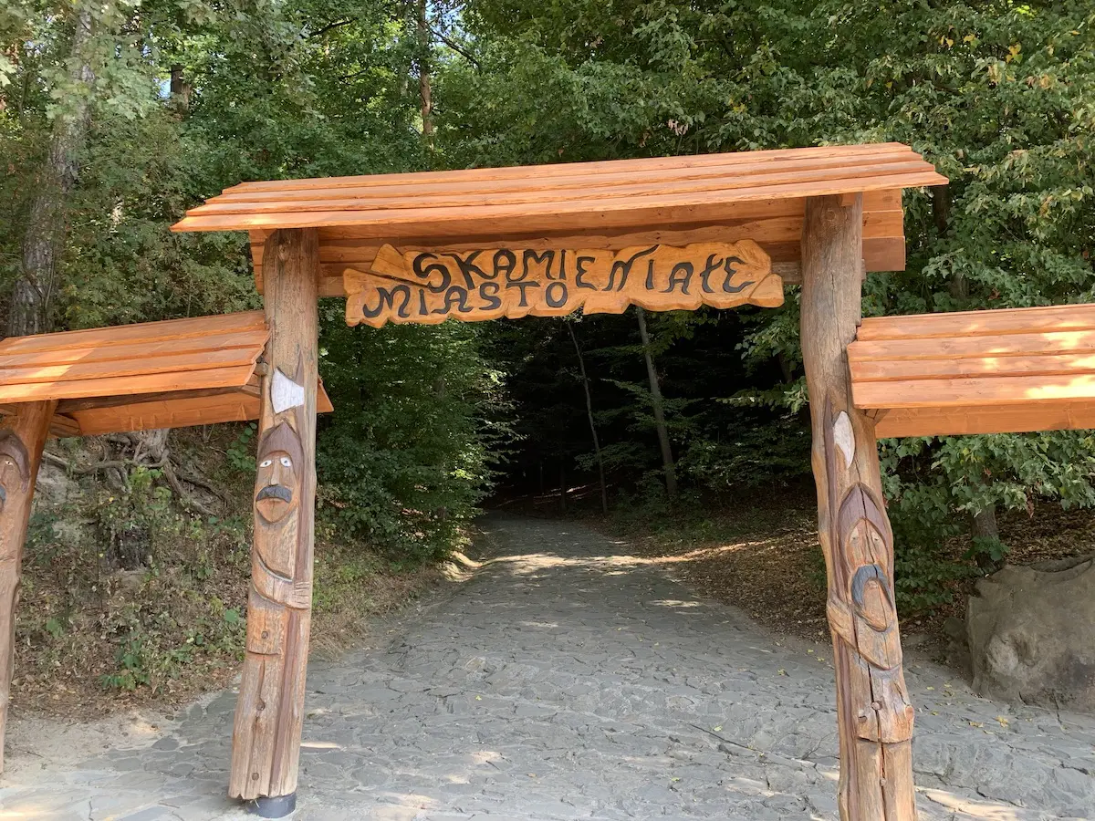 Skamieniałe Miasto – rezerwat przyrody w Ciężkowicach