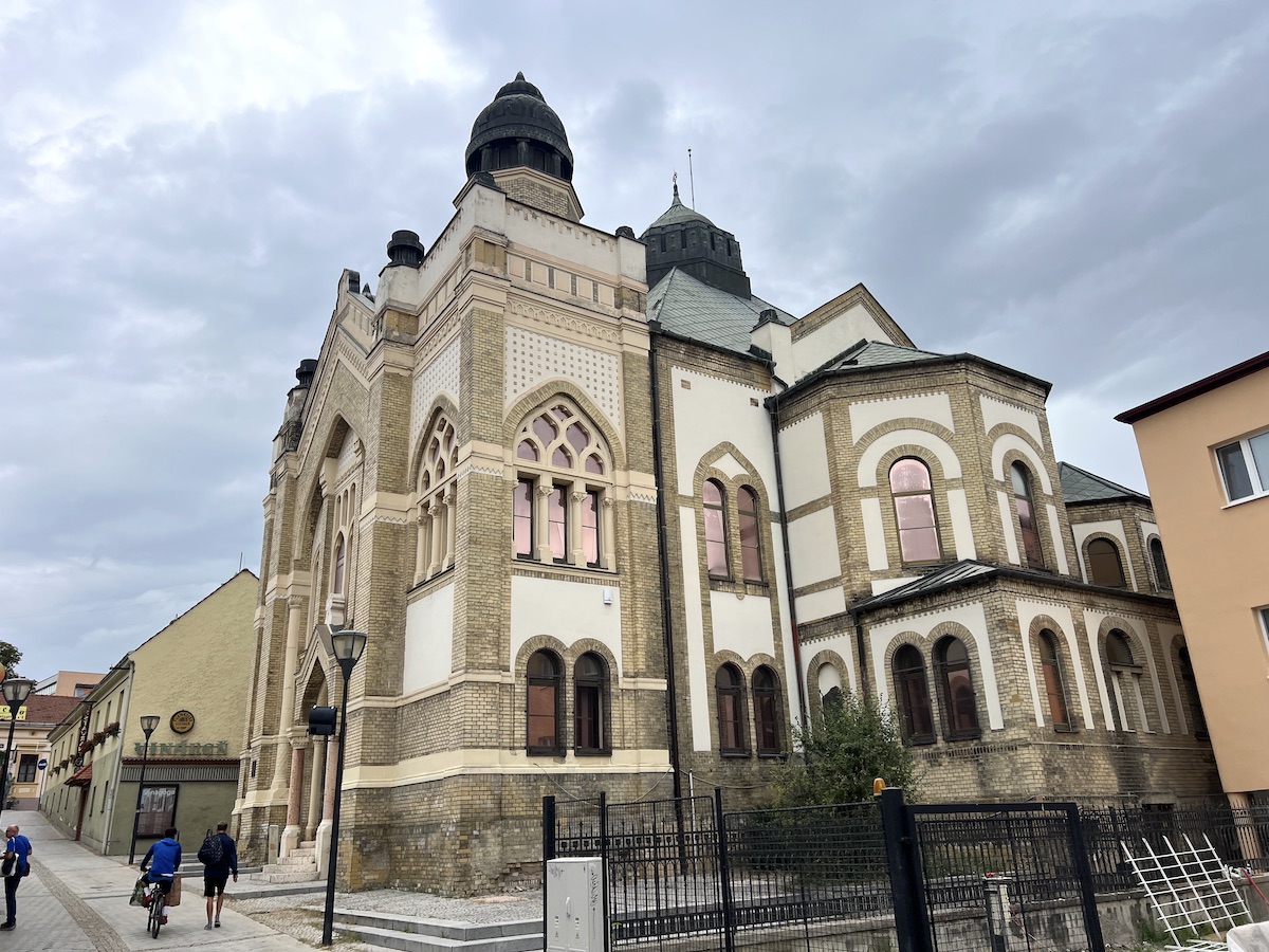 Cmentarz żydowski i synagoga w Nitrze