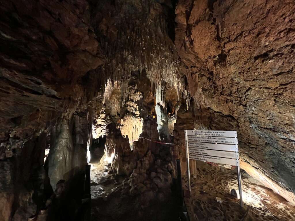 Jaskinia Damlatas