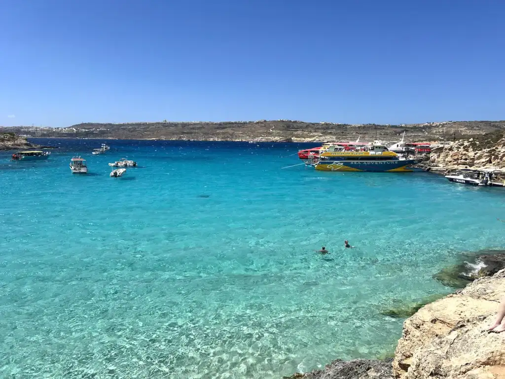 Comino - błękitna zatoka