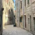 Stari Grad – jedno z najstarszych miast Chorwacji i spokojna perełka wyspy Hvar